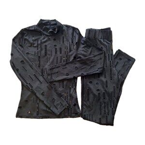 BLACK CUTOUT WORKOUT SET SIZE LARGE BUT FITS SMALL
